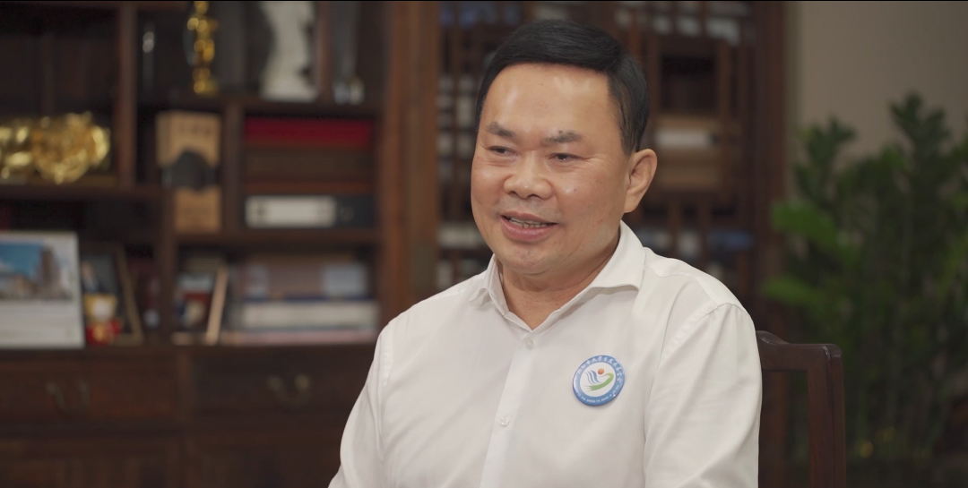 公益的力量丨星空（中国）董事长庄重：慕贤思齐，大山儒商丹心为公益